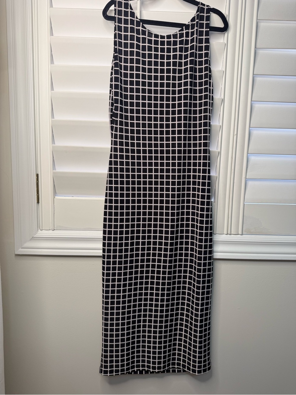 Suzy Shier Black and White Grid Midi Dress - Picture 4 of 4
